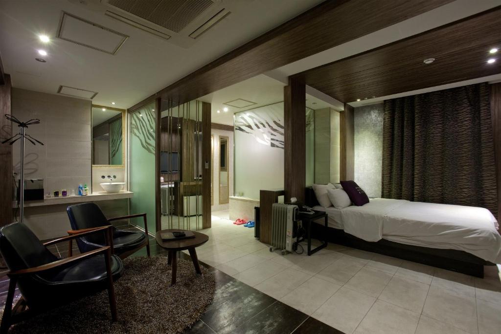 Hip Motel 2*