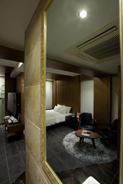 Hip Motel 2*
